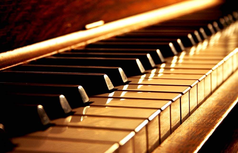 piano-header